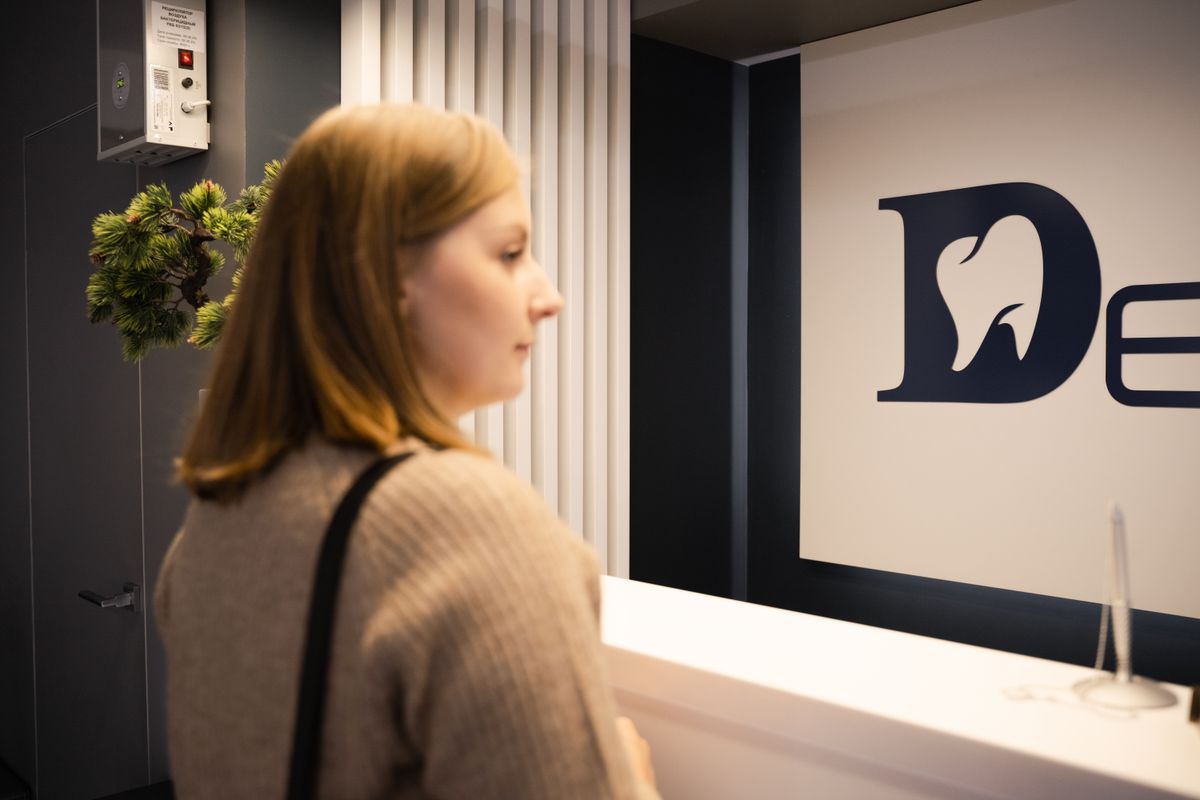 Modern dental waiting room